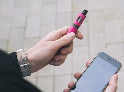 Buy JAC VAPOUR S17 Vape Starter Kit Jac Vapour - Free UK Next Day Delivery (no minimum spend)